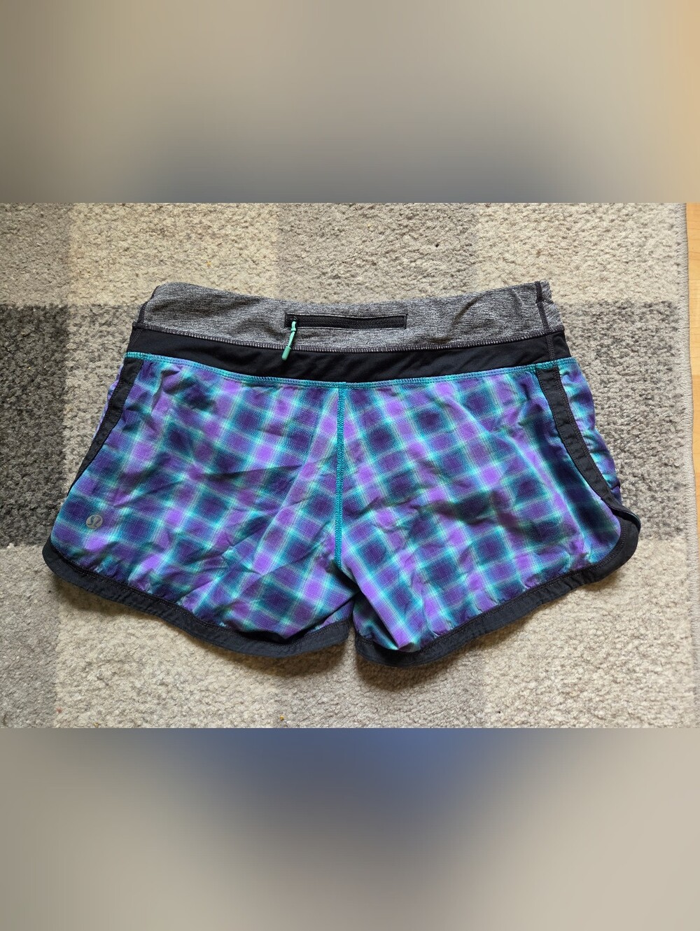 Lululemon Groovy Run Short